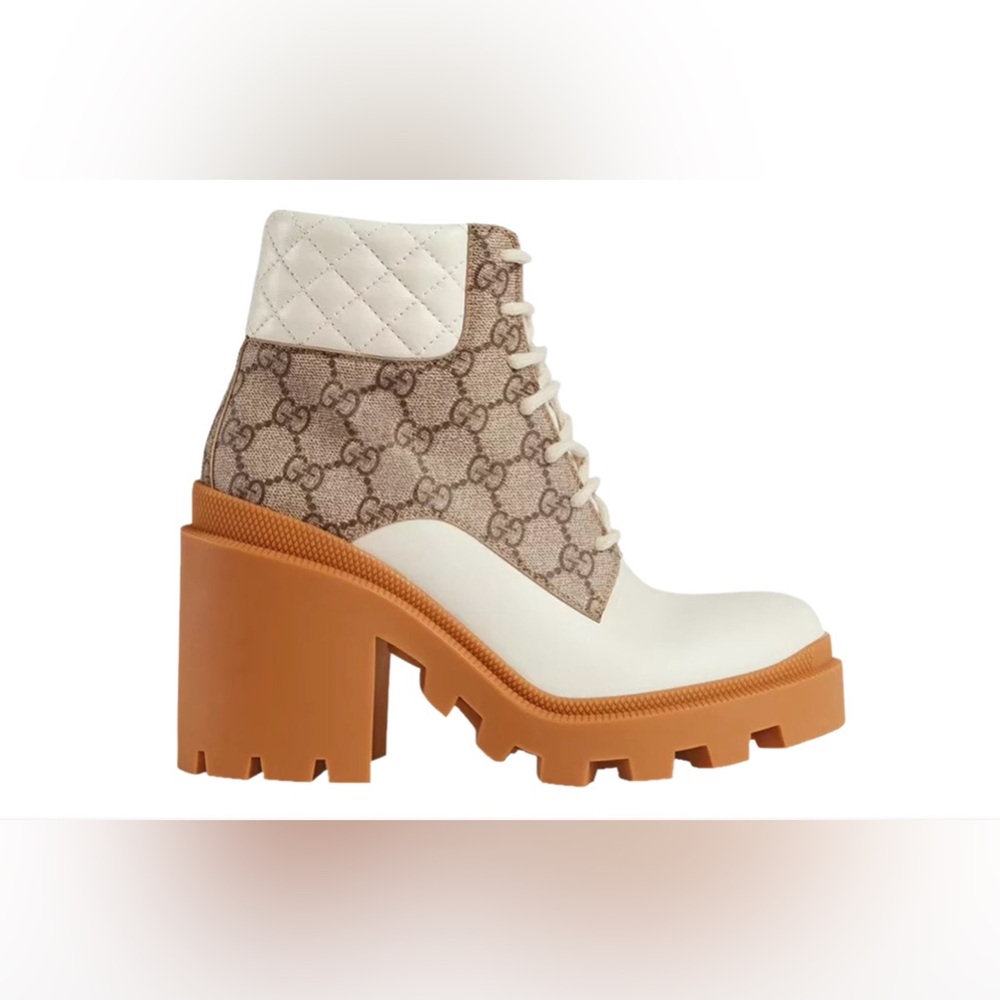 NIB Gucci  Women's GG Supreme Leather Beige Boots 9 US 39G